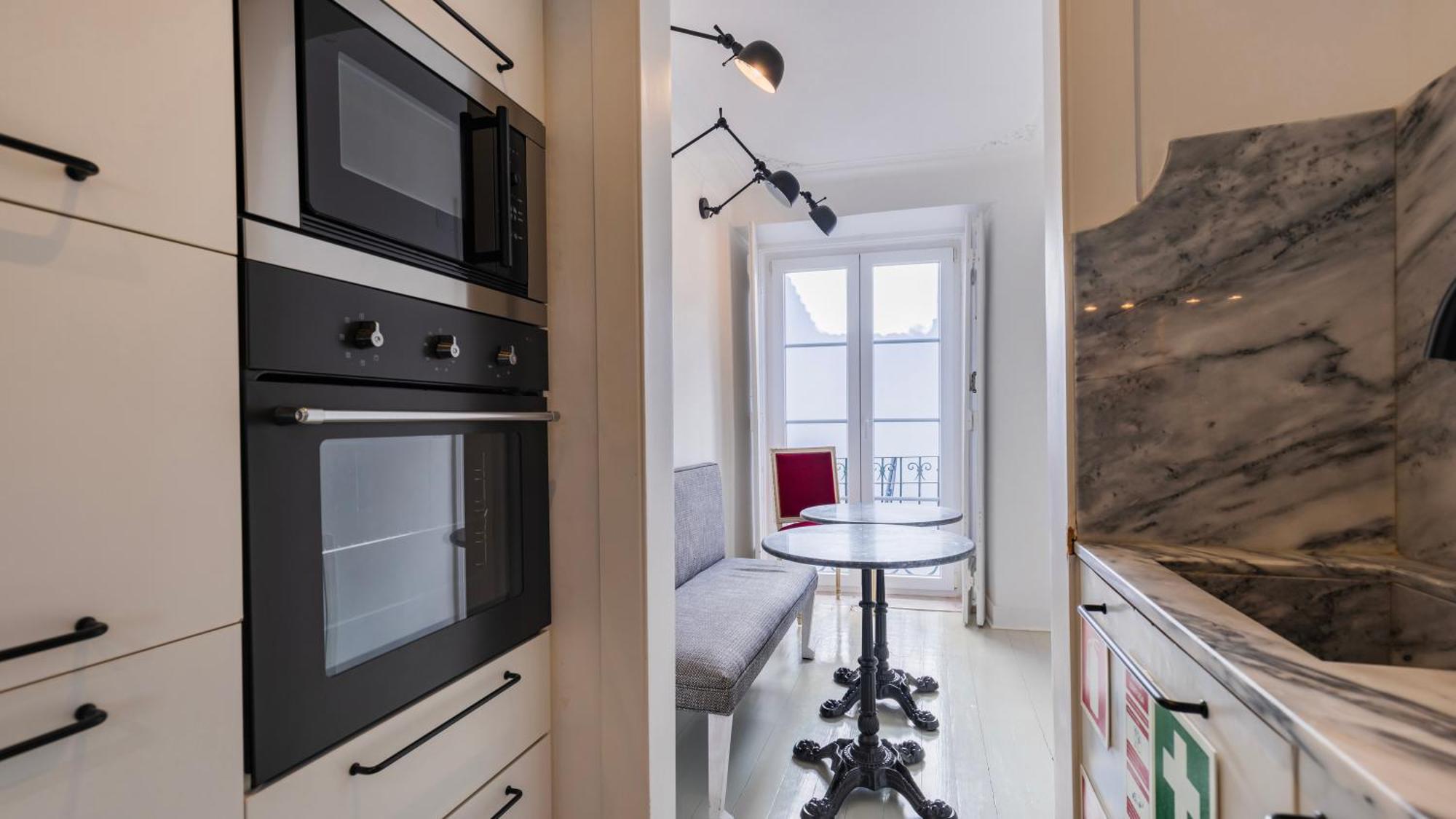Charming In Bairro Alto 87 By Lovelystay Apartment